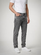 Men's Casual Regular Fit Denim Jeans with Front Pocket Construction