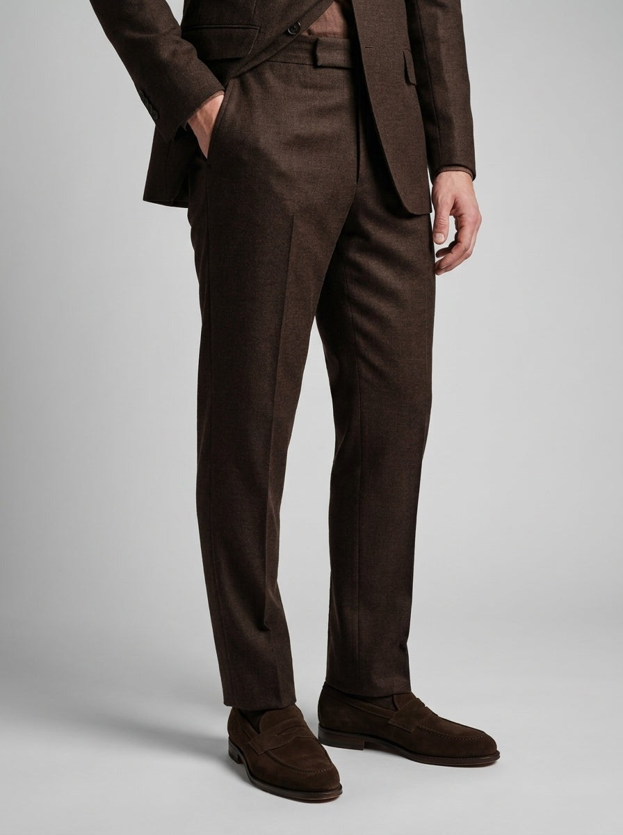 Lower_body_shot_trousers_shoes_202605121216.jpg