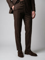 Lower_body_wearing_loafers_202605121216.jpg