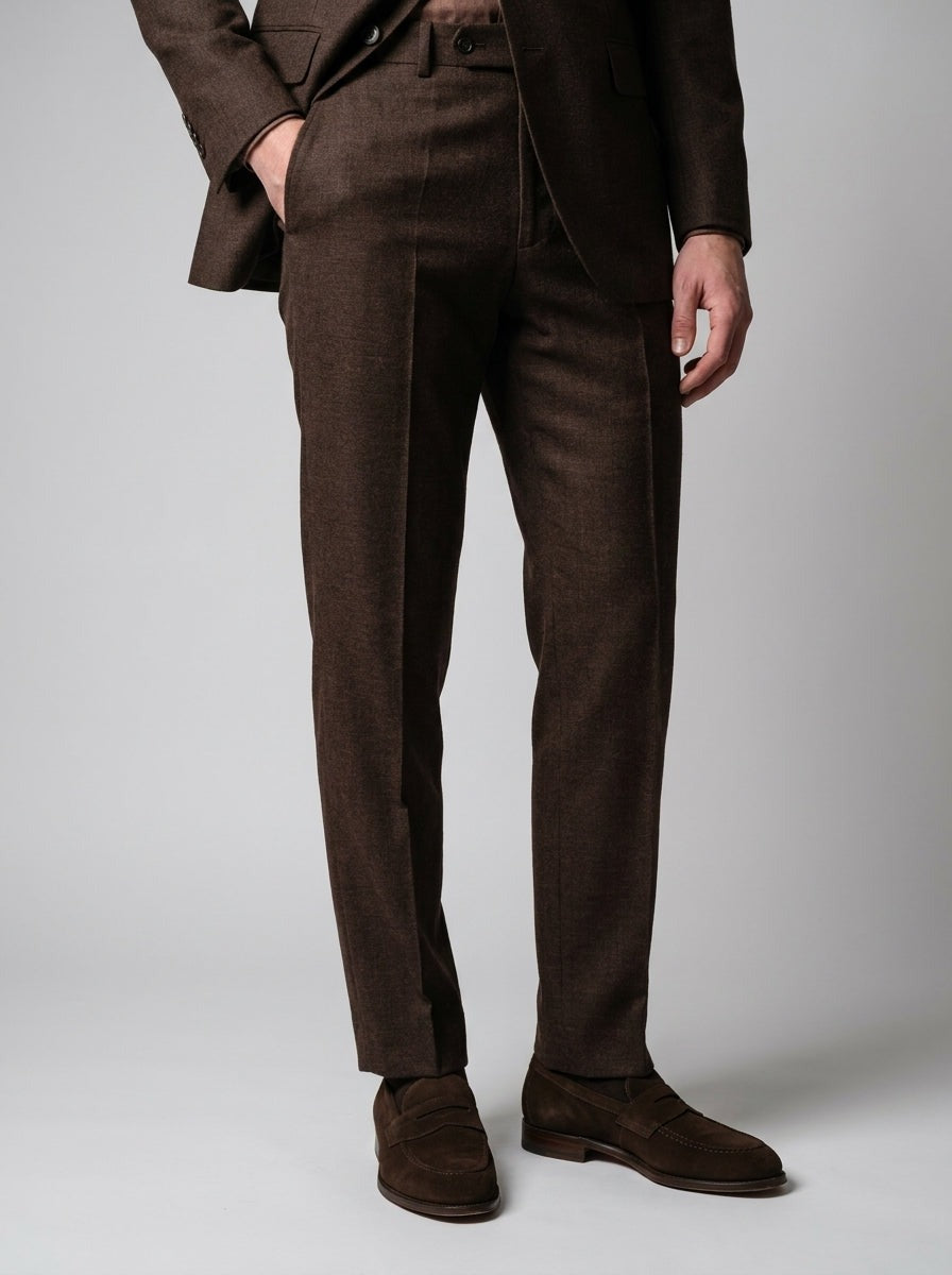 Lower_body_wearing_loafers_202605121216.jpg