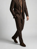 Man_wearing_casual_shirt_loafers_202605121216_1.jpg