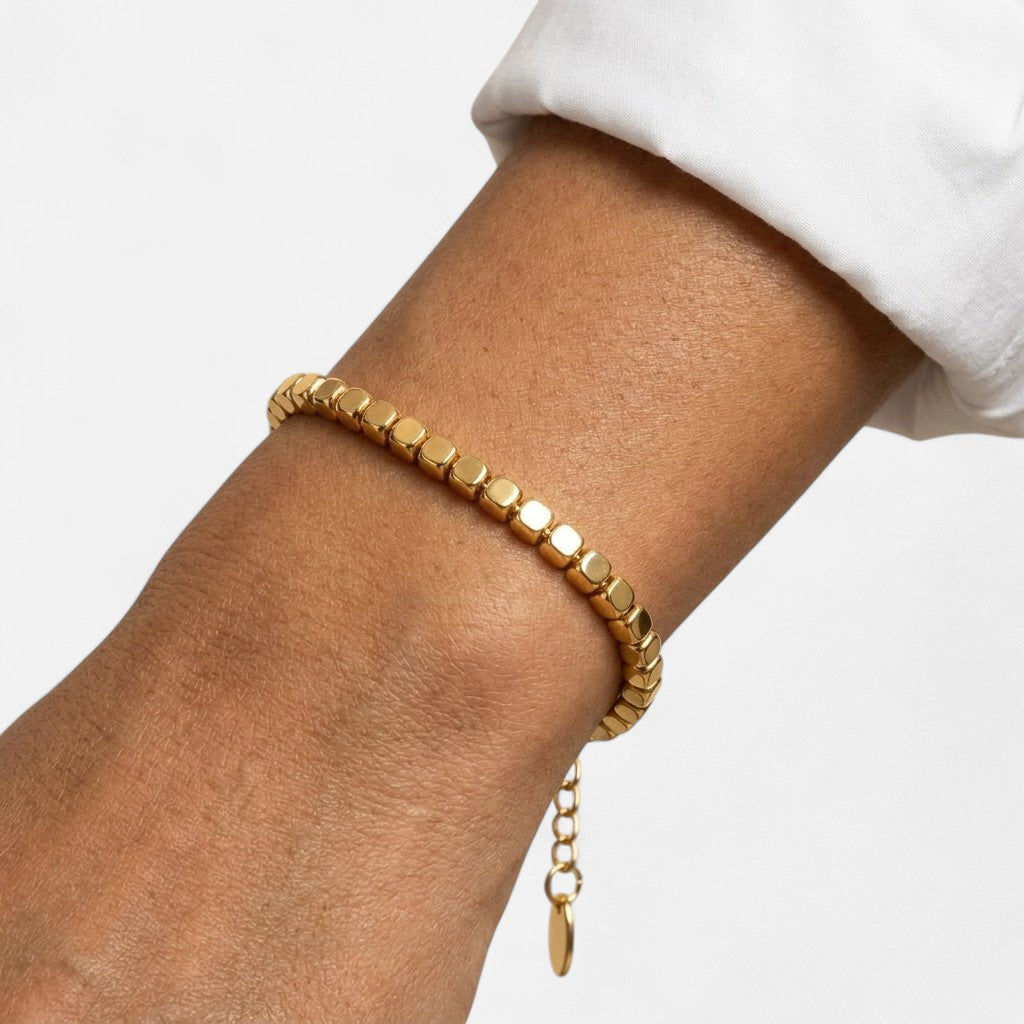 Women's Cube Bead Bracelet
