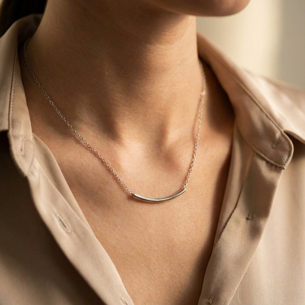 Women's Curved Bar Pendant Necklace