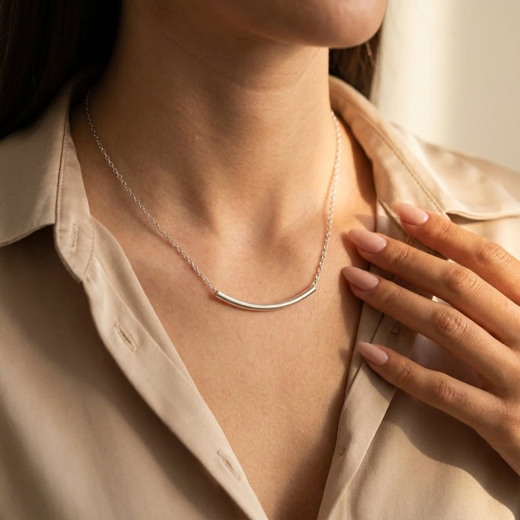 Women's Curved Bar Pendant Necklace