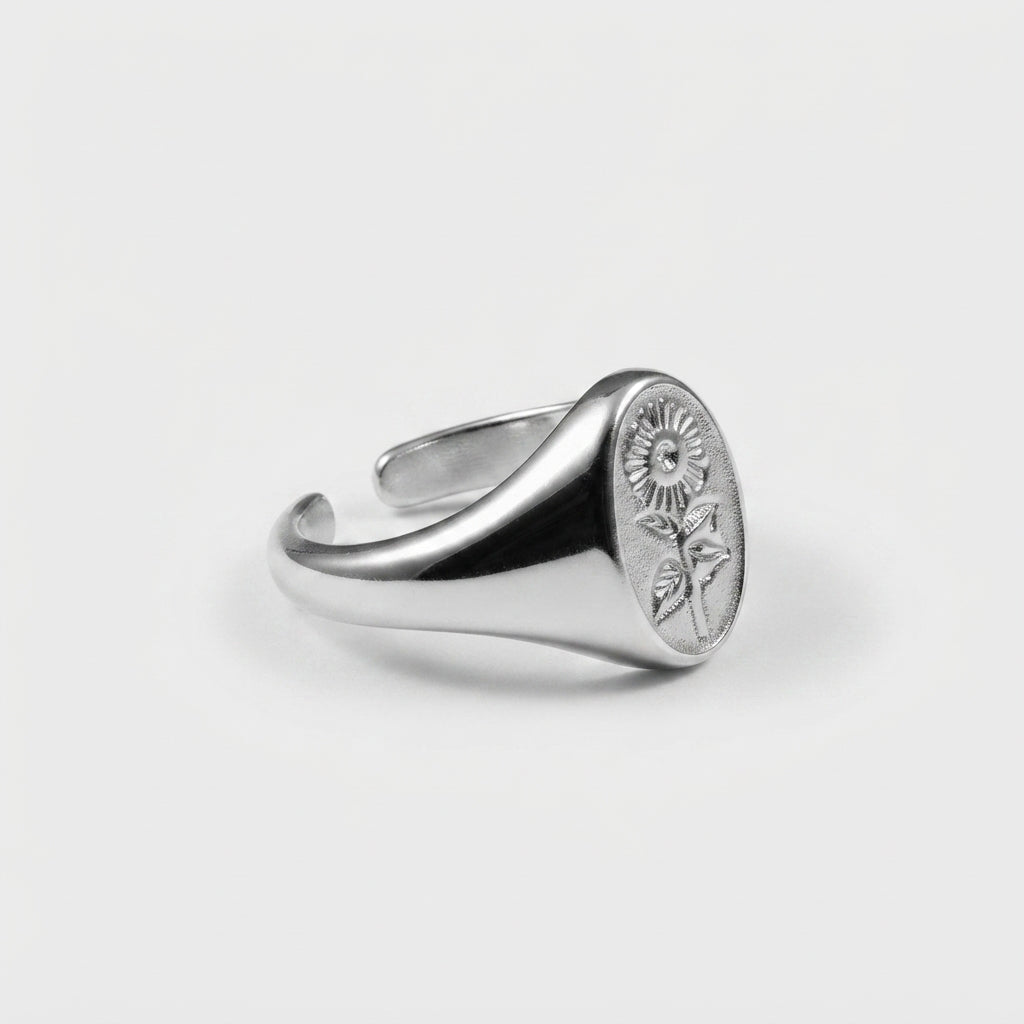 Women's Daisy Signet Ring