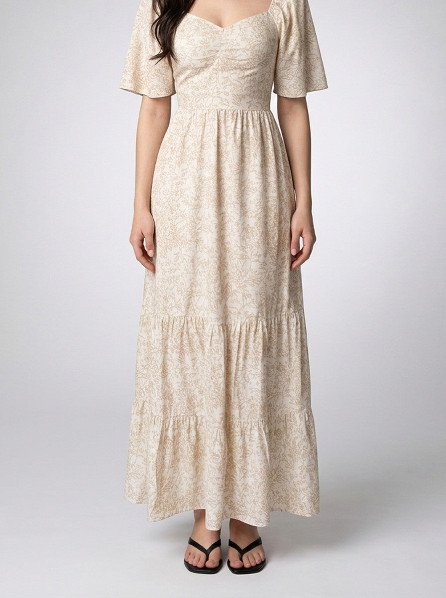 Women's Elegant Floral Tiered Occasion Maxi Dress with Sweetheart Neck