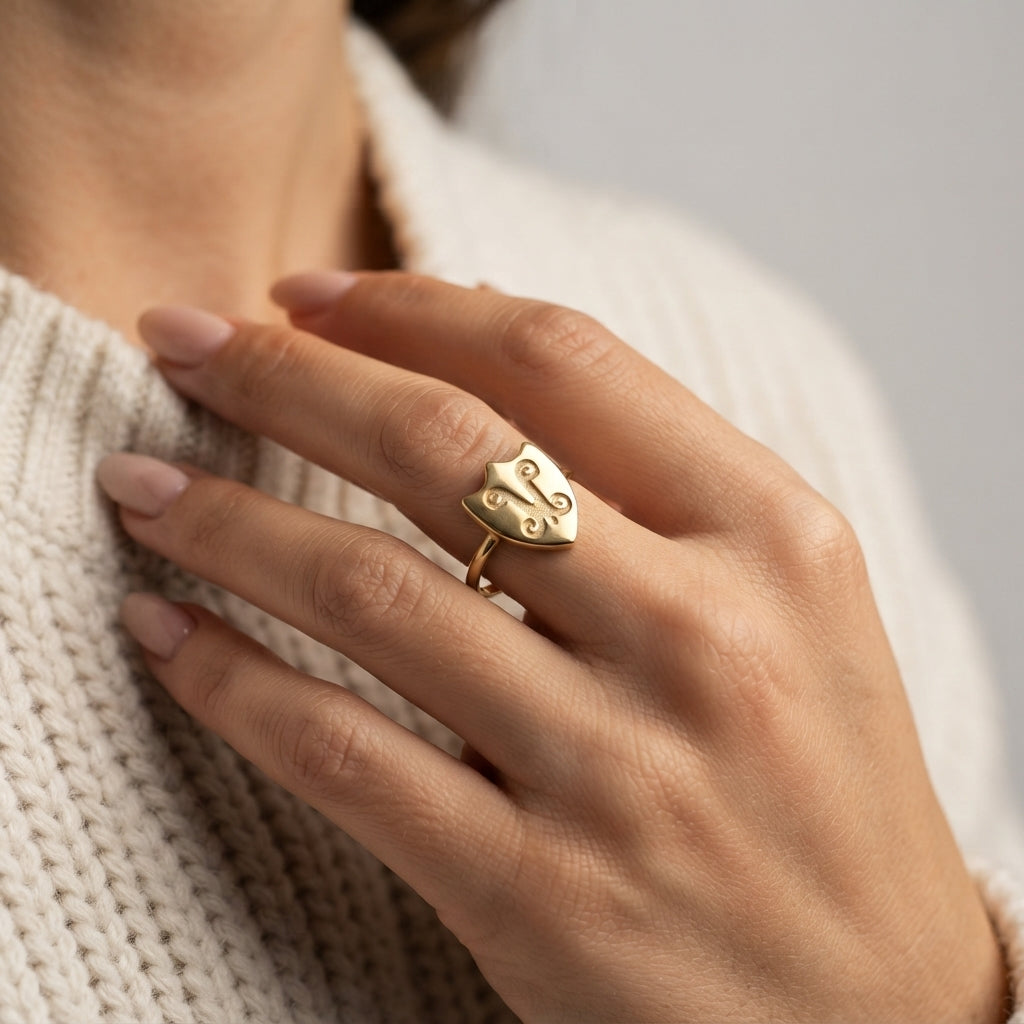 Women's Engraved Signet Ring