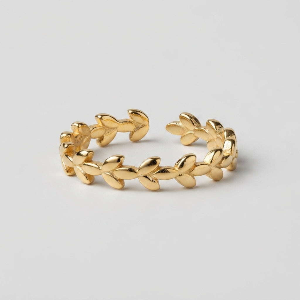 Women's Fine Leaf Ring