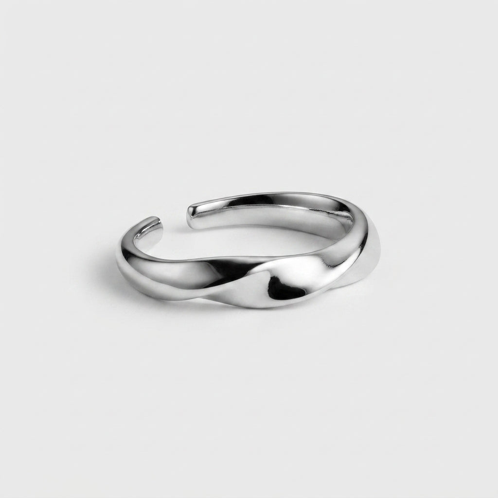 Women's Fine Twist Ring