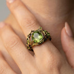Women's Green Stone Twist Ring