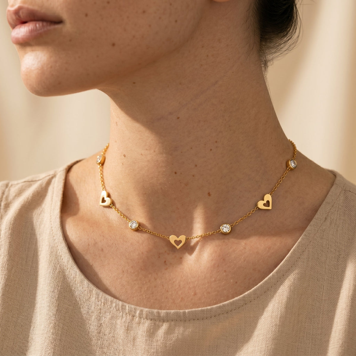 womens-heart-crystal-choker-necklace-3.jpg