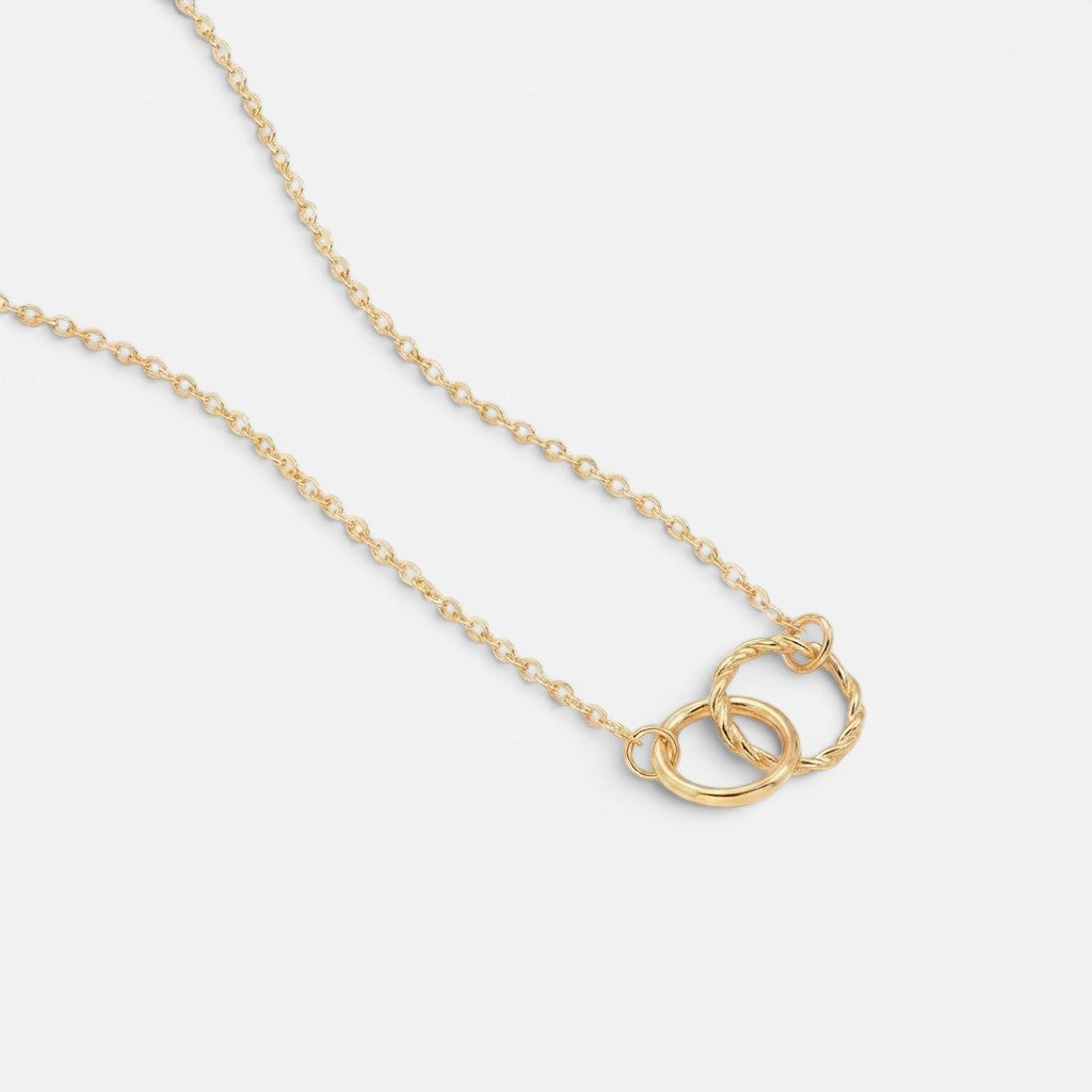 Women's Interlocking Circle Pendant Necklace