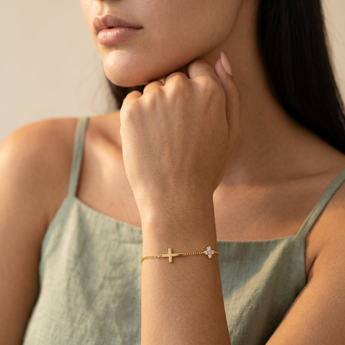 Women's Cross Station Chain Bracelet