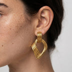 Women's Ribbed Drop Earrings