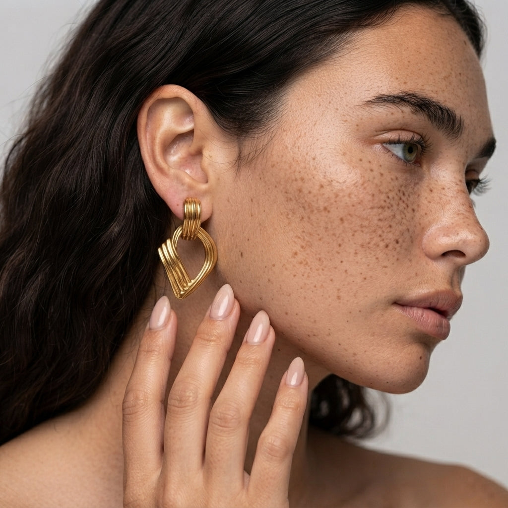 Women's Ribbed Drop Earrings