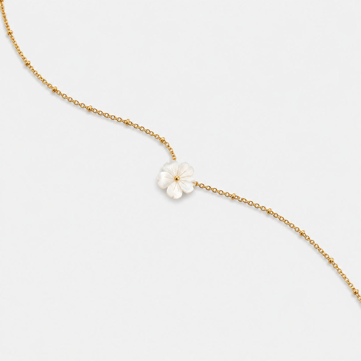 Women's Shell Flower Pendant Necklace