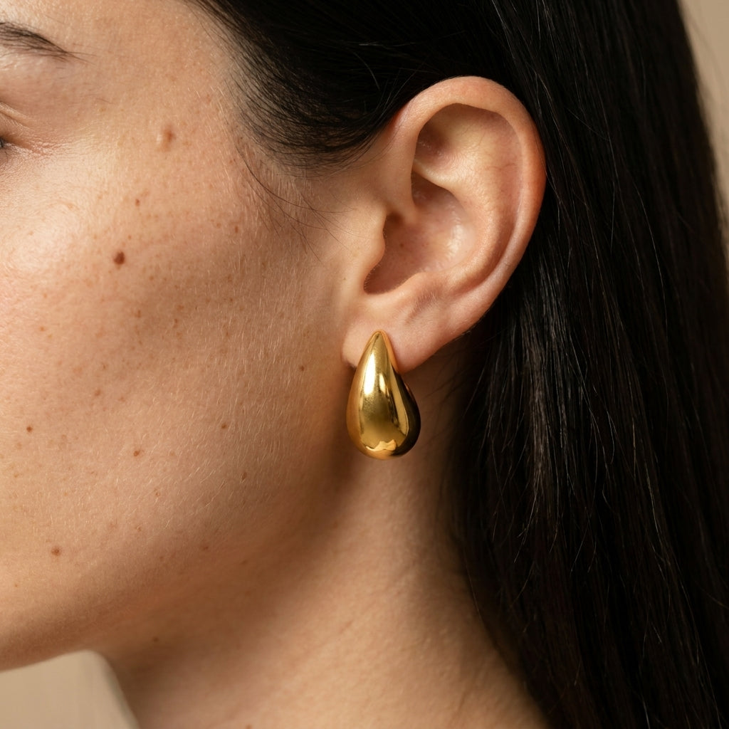 Women's Teardrop Stud Earrings