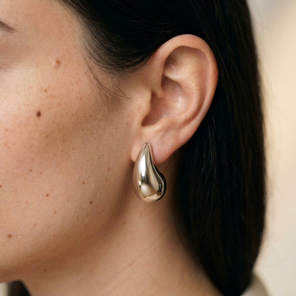Women's Teardrop Stud Earrings