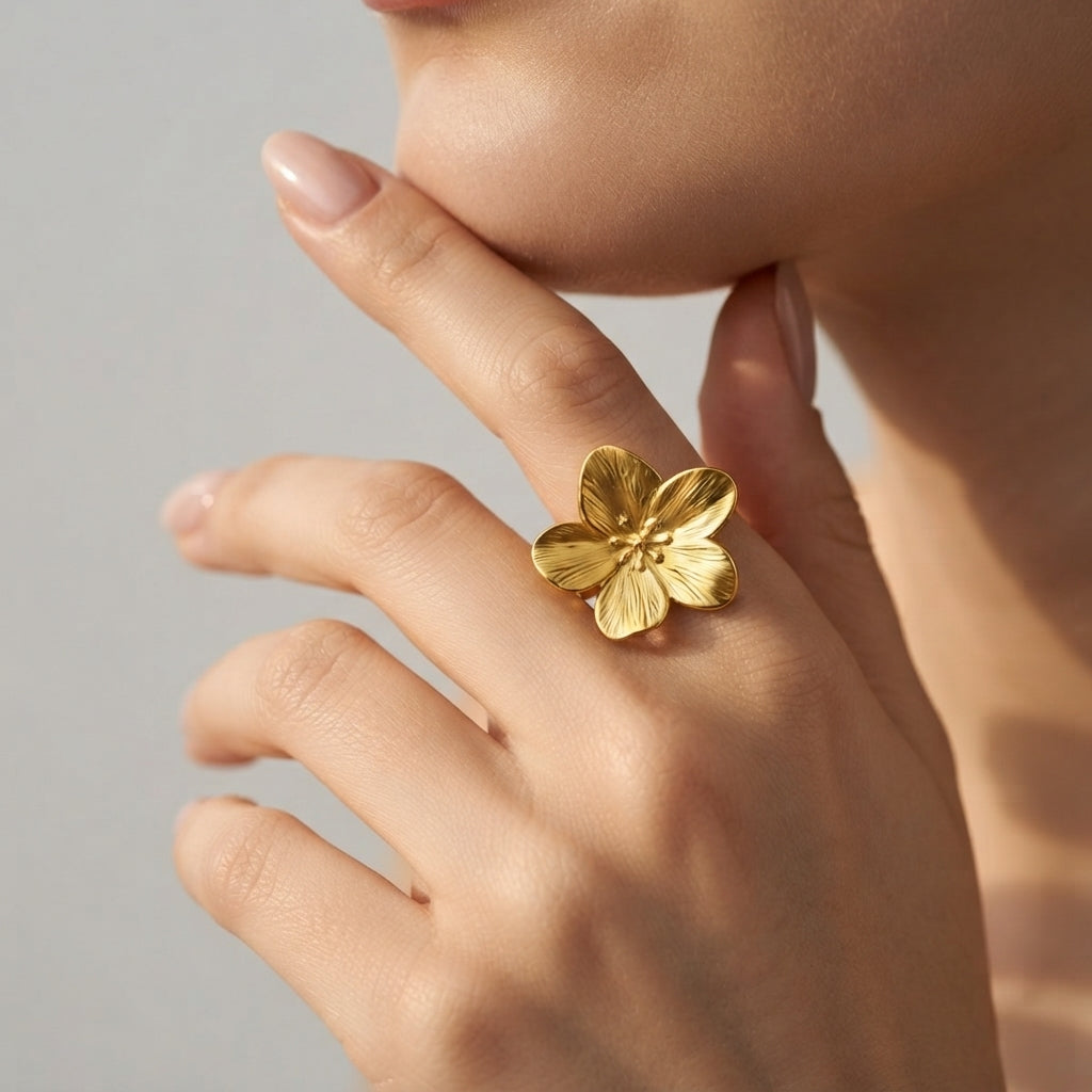 Women's Textured Flower Ring