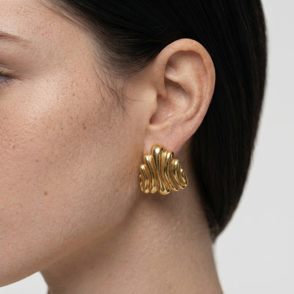 Women's Wave Stud Earrings