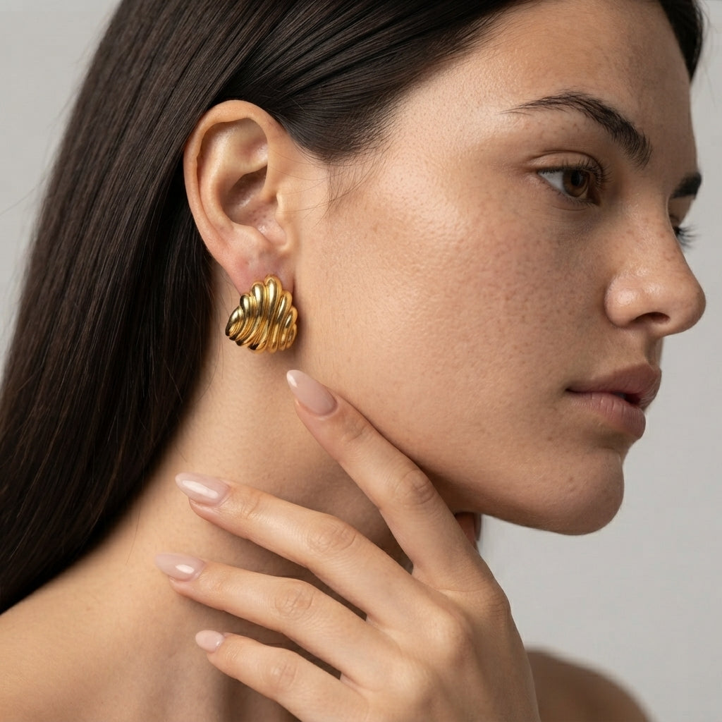 Women's Wave Stud Earrings